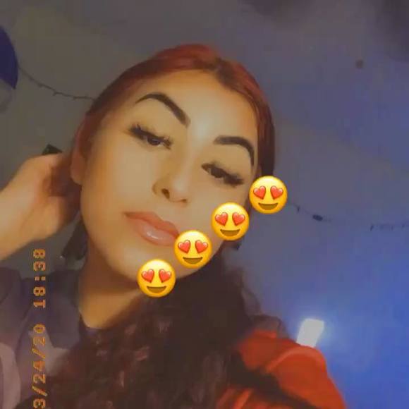 Meet your Posher, Alyssa - Picture 1 of 1